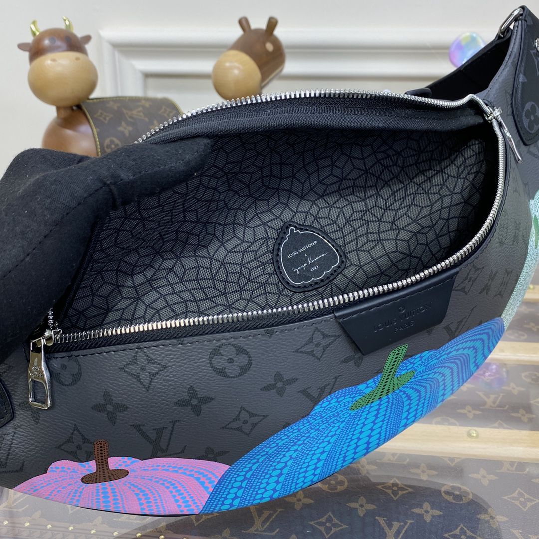 #m46436 l**is V*t*n lv x yk maxi bumbag