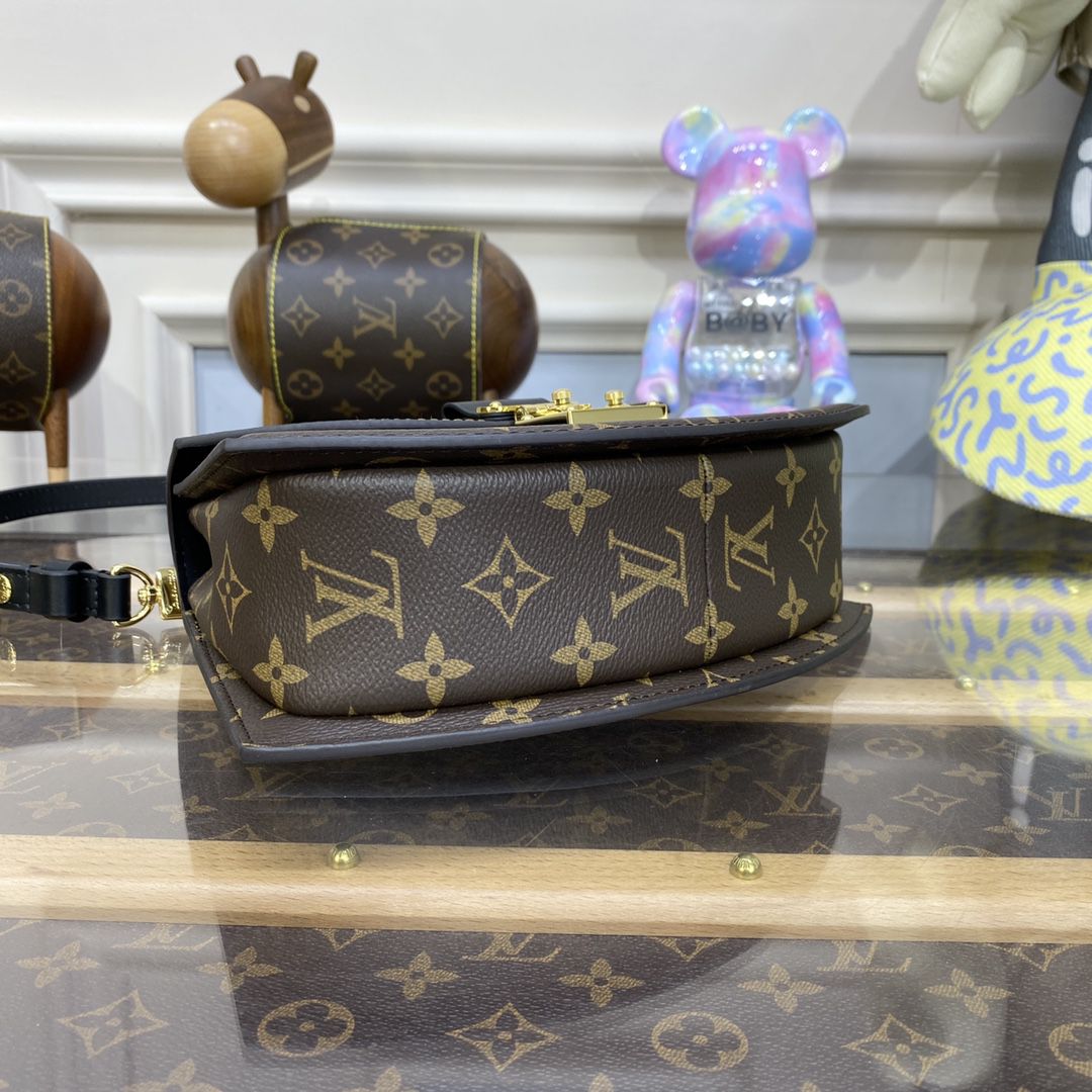 #m46548 l**is V*t*n monogram reverse canvas tilsitt handbag