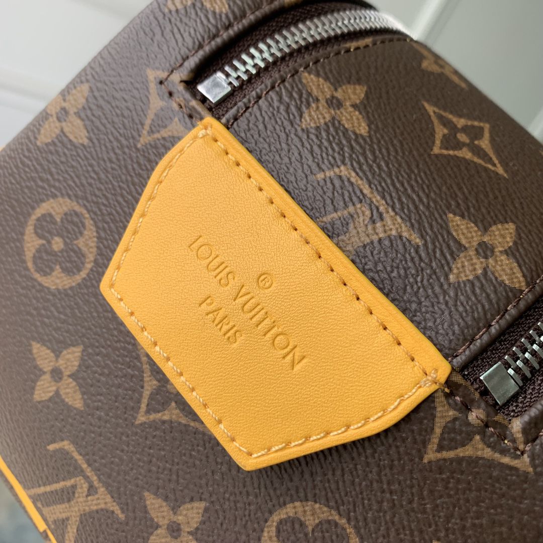 m46764 l**is V*t*n monogram macassar canvas dopp kit toiletry yellow
