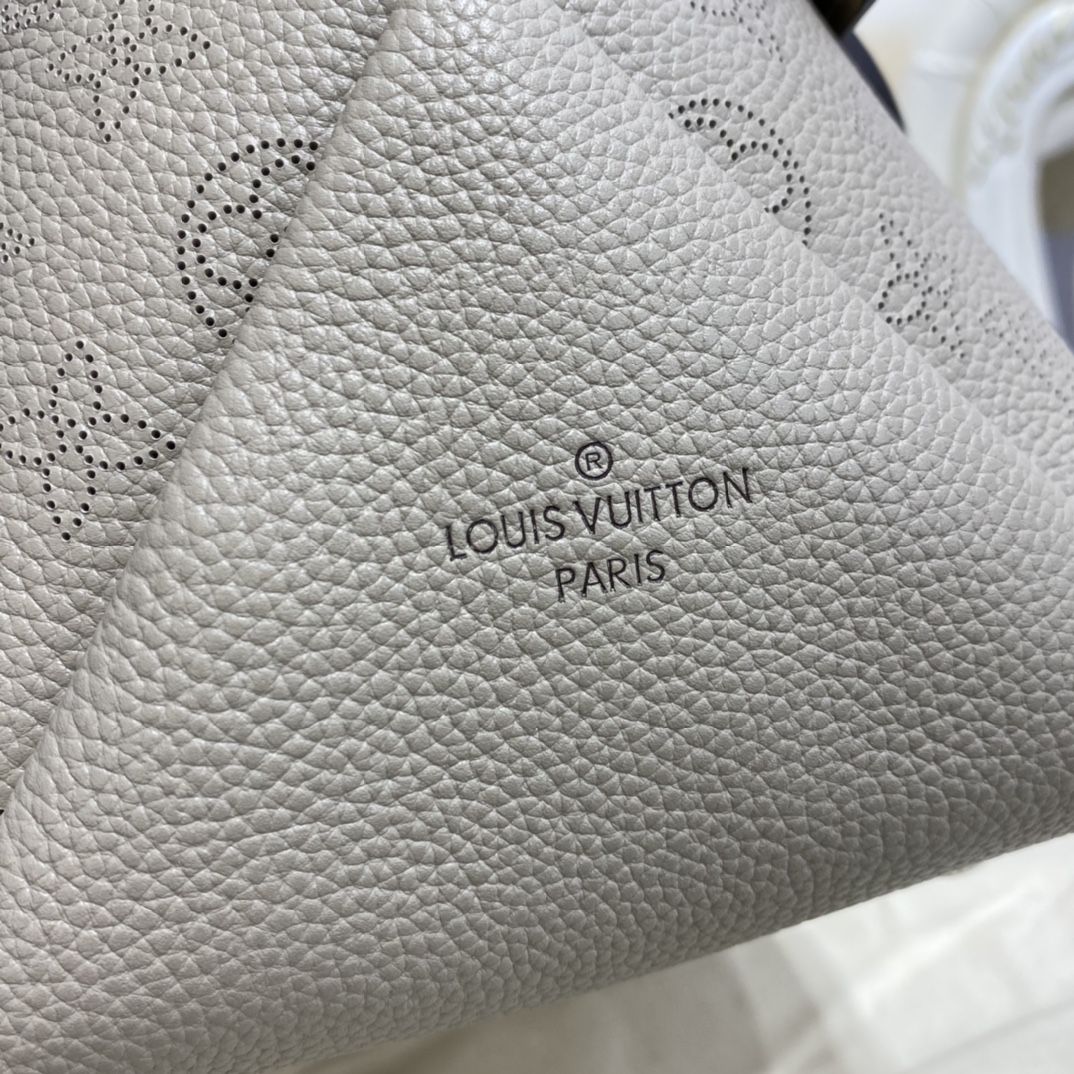 #m56084 l**is V*t*n mahina beaubourg hobo mm
