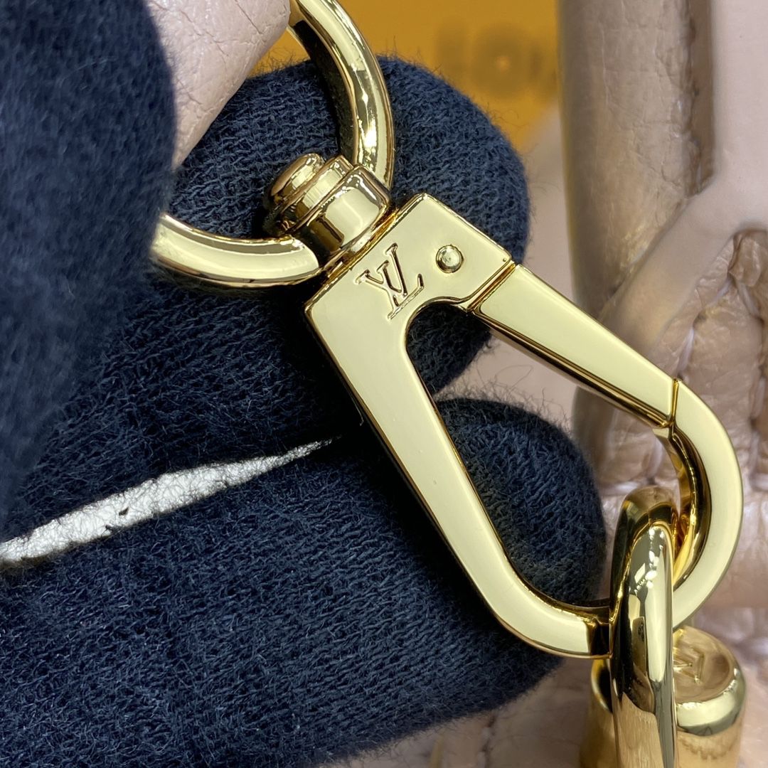 #m57092 l**is V*t*n twist one handle handbag