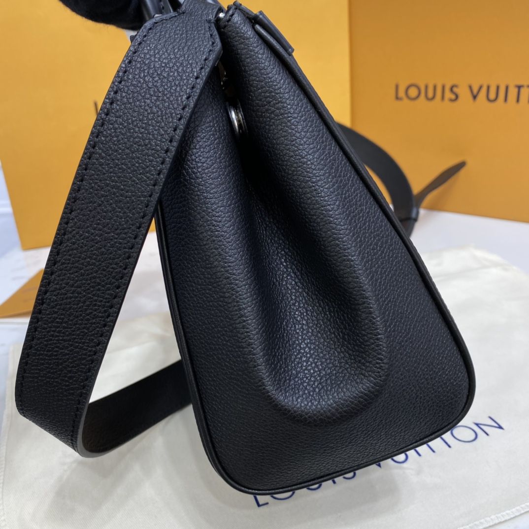 #m57680 l**is V*t*n epi grained grenelle tote pm-black