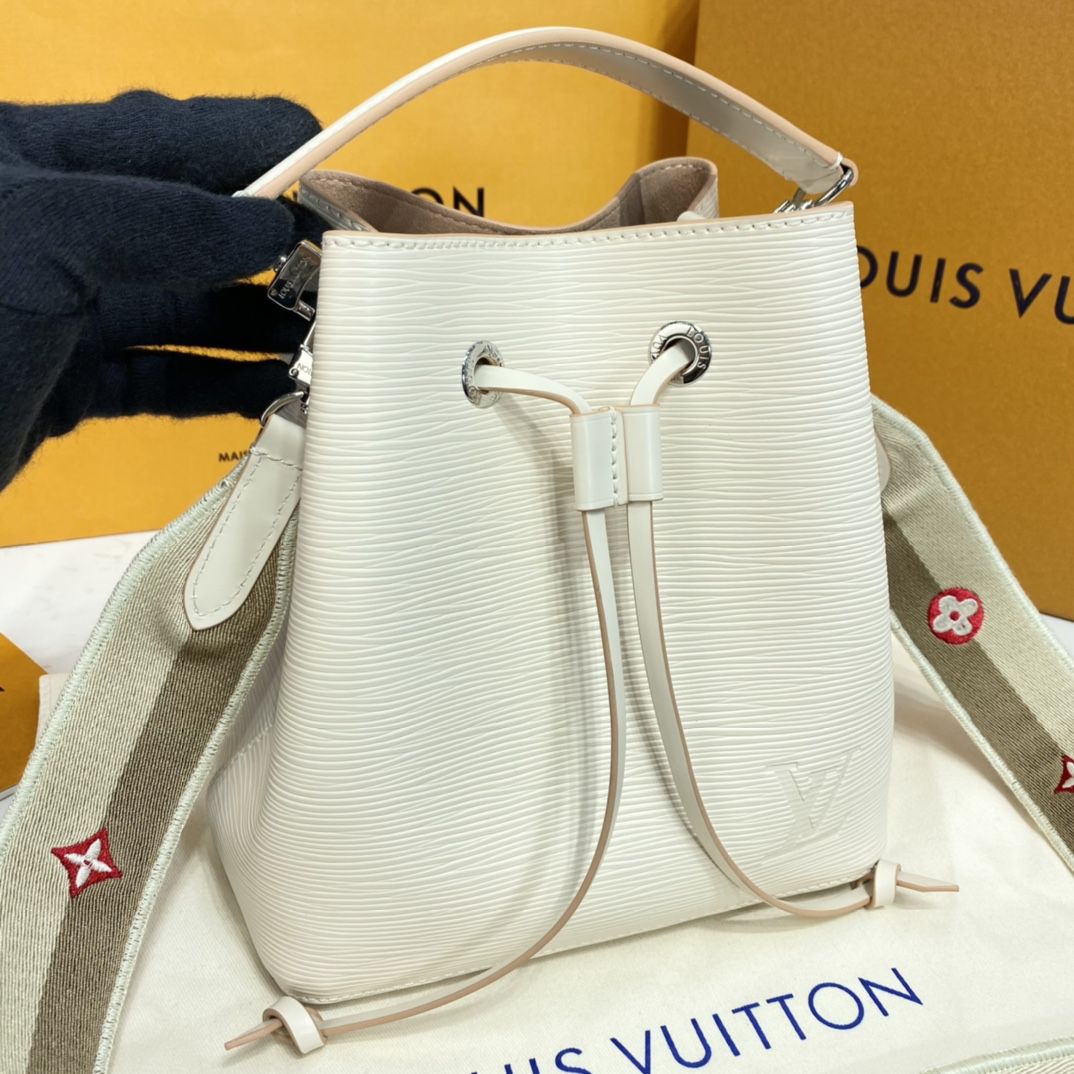 #m57693 l**is V*t*n epi grained néonoé bb bucket bag-cream