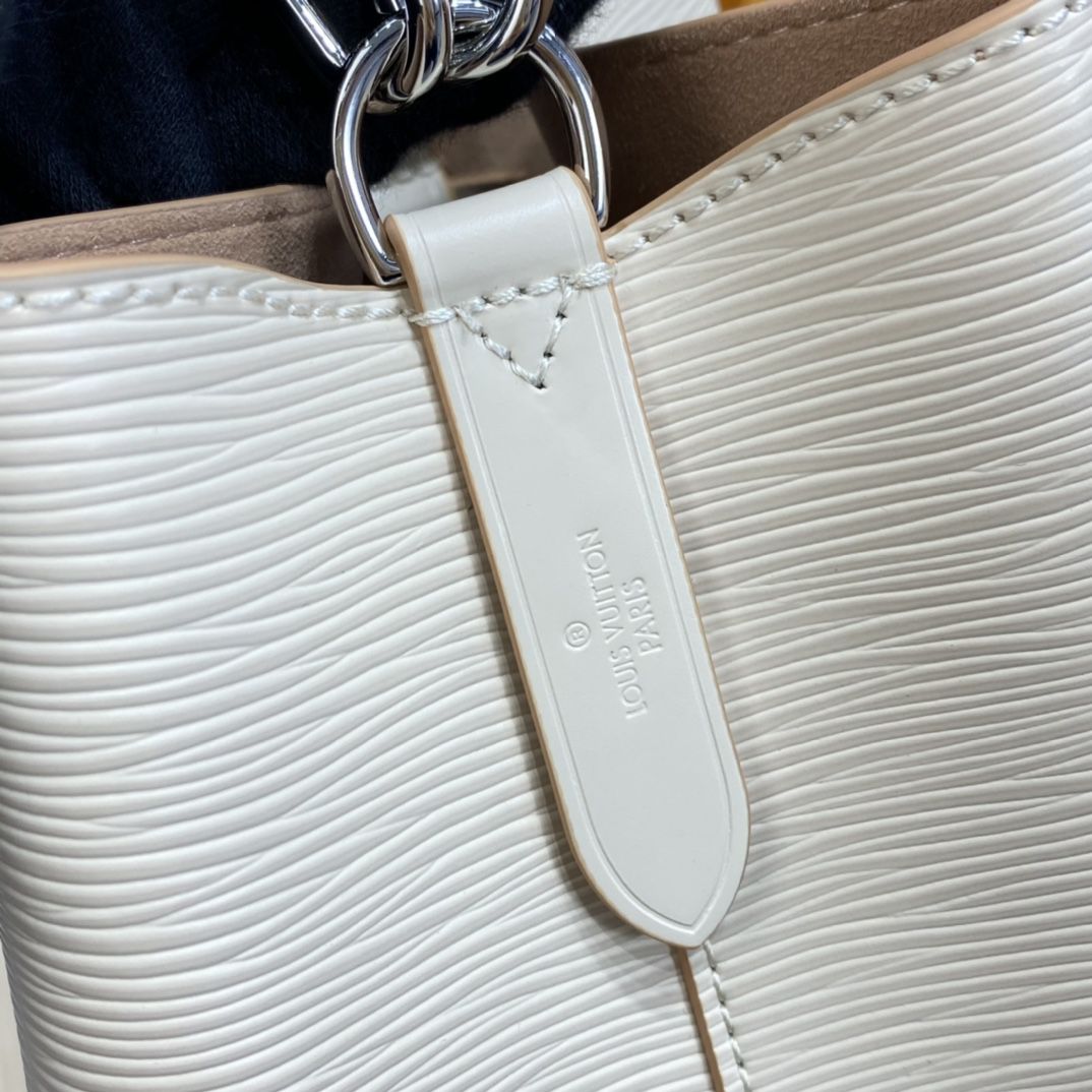 #m57693 l**is V*t*n epi grained néonoé bb bucket bag-cream