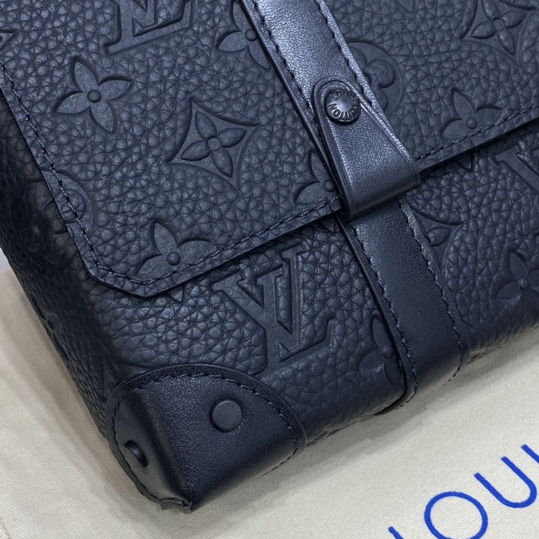 #m57726 l**is V*t*n taurillon monogram trunk messenger