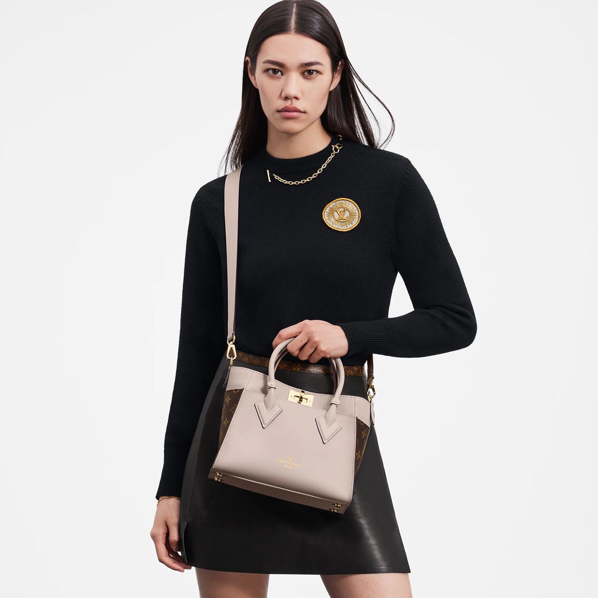#m57729 l**is V*t*n on my side pm tote bag