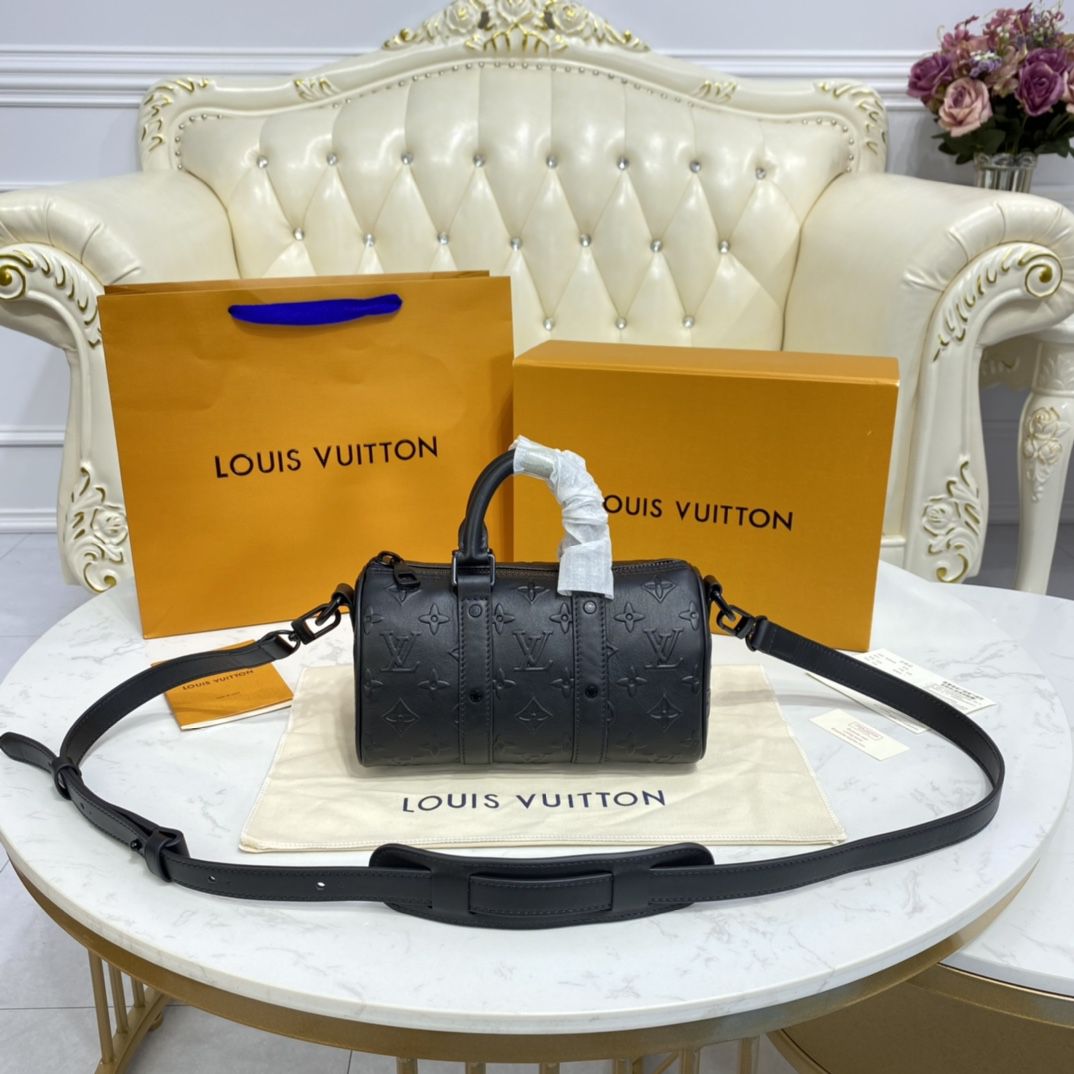 #m57960 l**is V*t*n monogram seal keepall xs-black