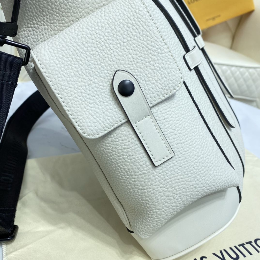 #m58477 l**is V*t*n white taurillon christopher backpack