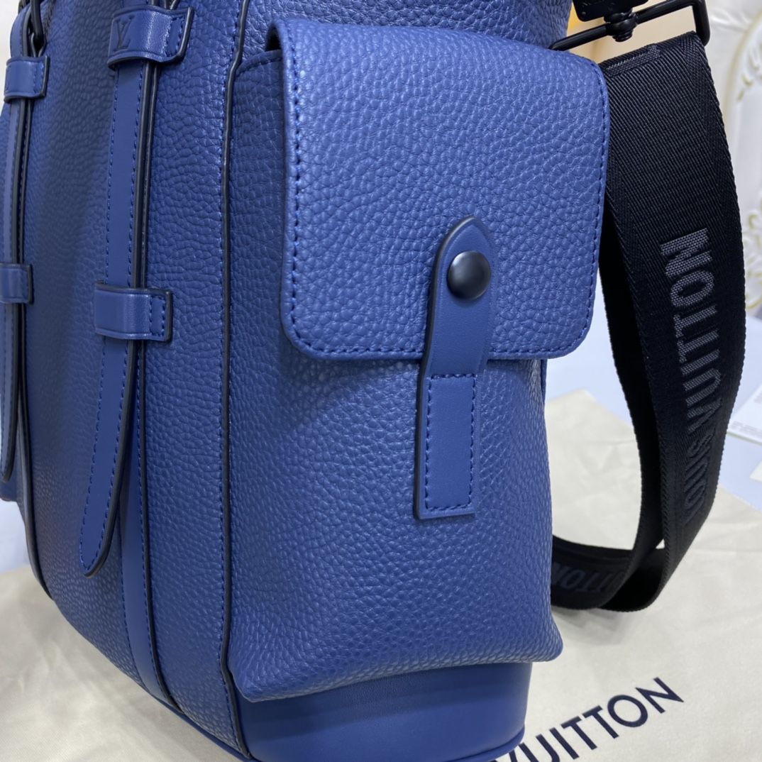 #m58479 l**is V*t*n taurillon leather classic christopher backpack-blue