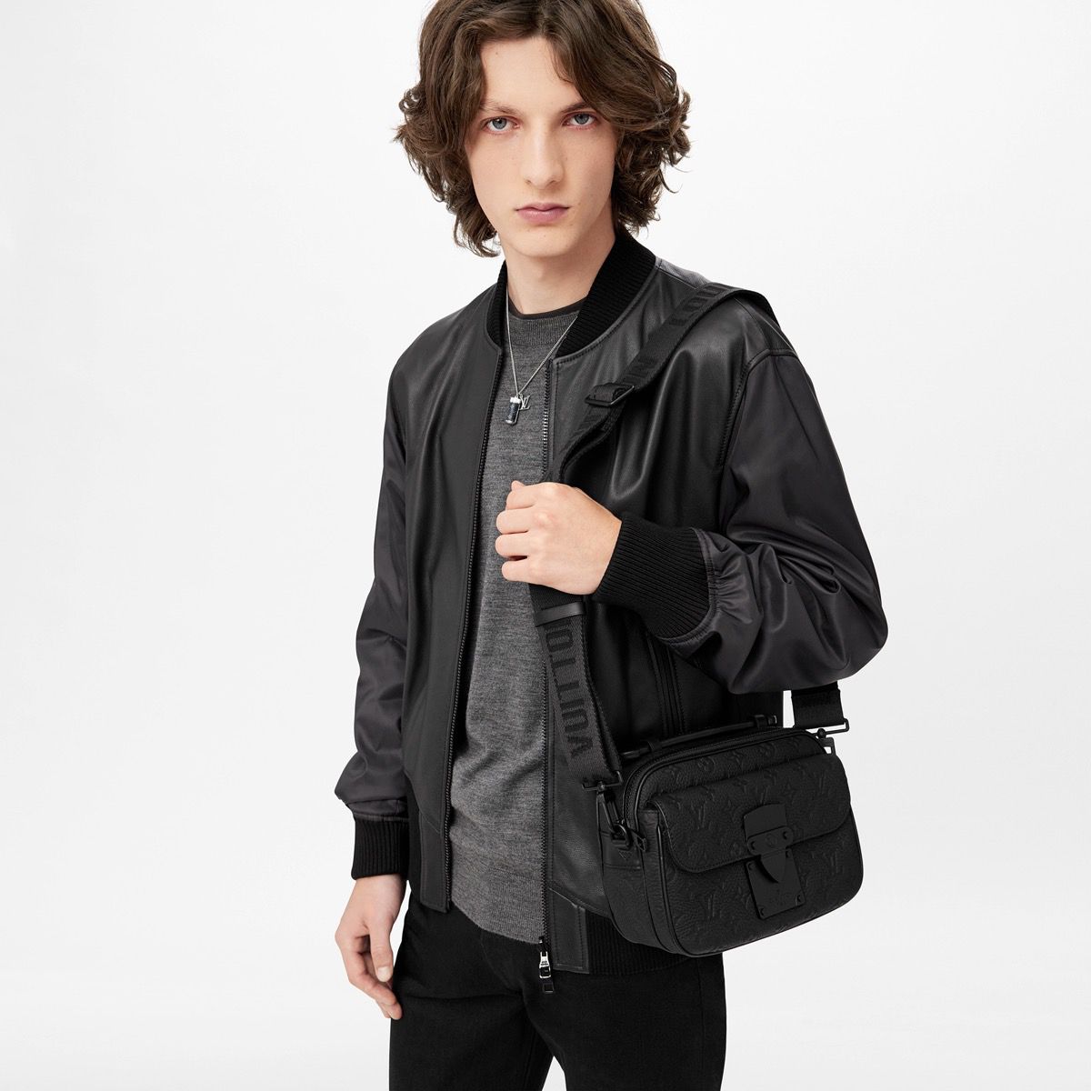 #m58489 l**is V*t*n monogram macassar s lock messenger