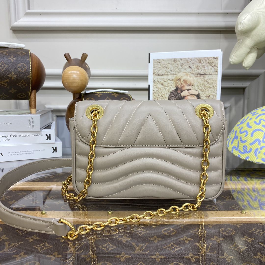 #m58550 l**is V*t*n new wave chain bag mm