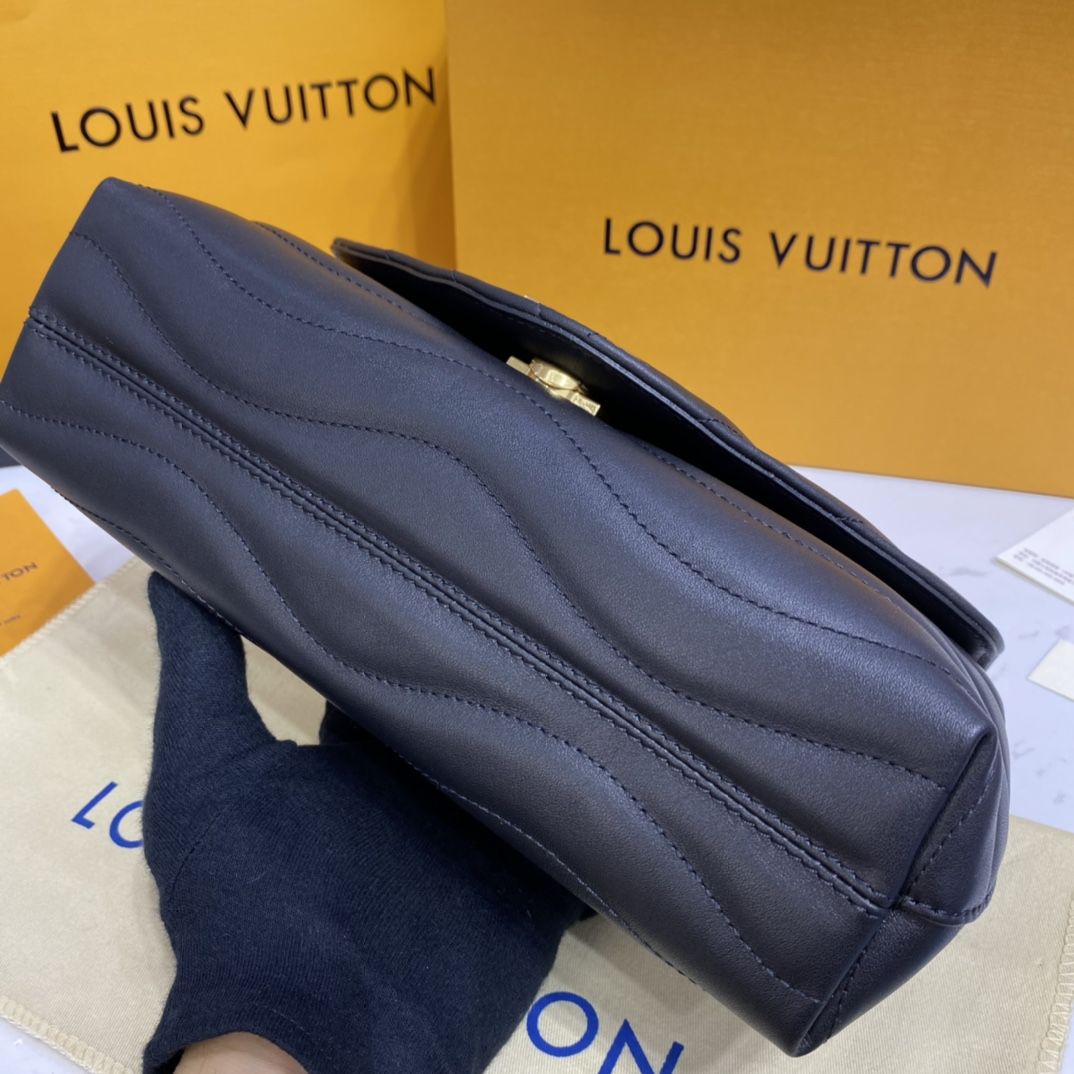 #m58552 l**is V*t*n new wave chain bag mm