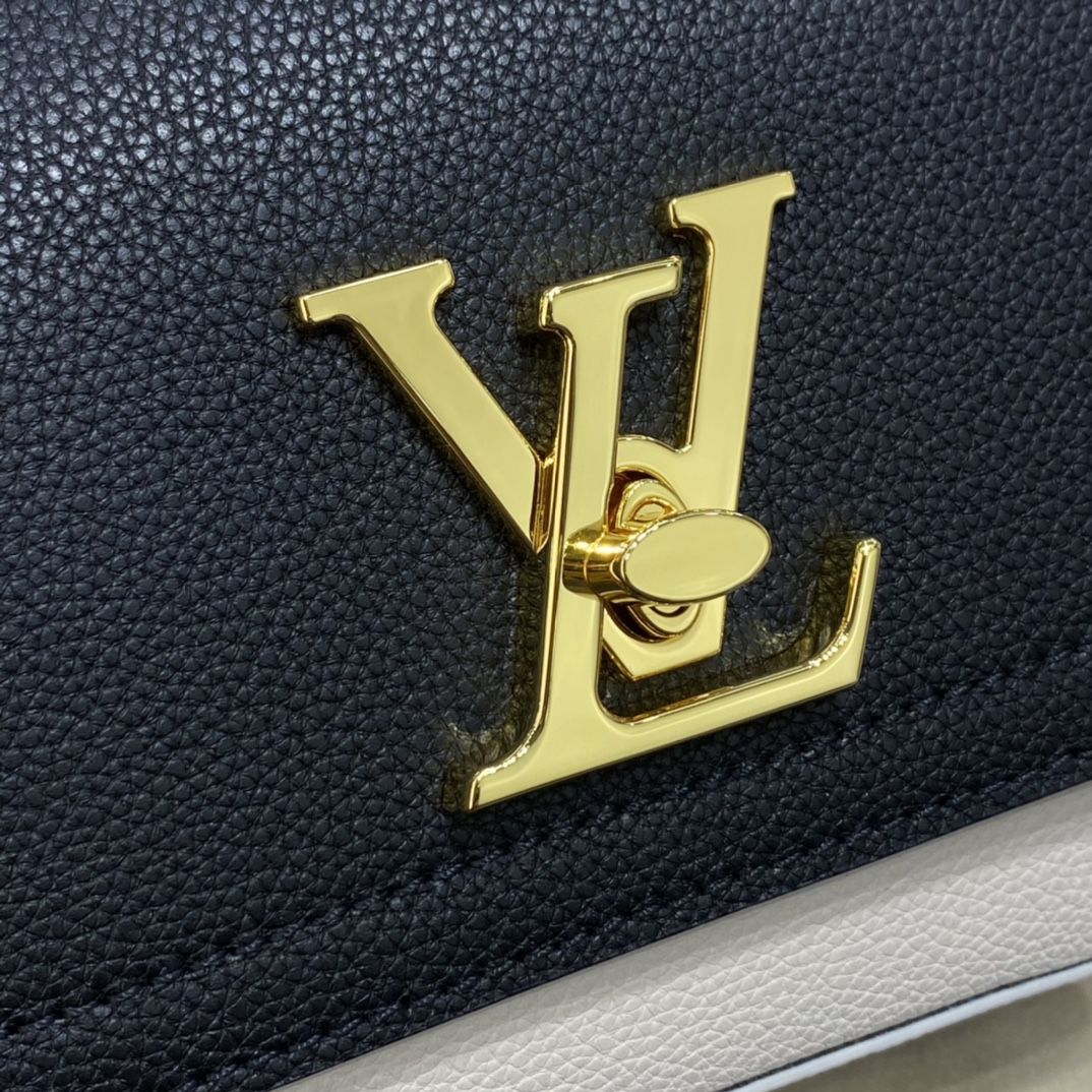 #m58557 l**is V*t*n grained calf leather lockme tender