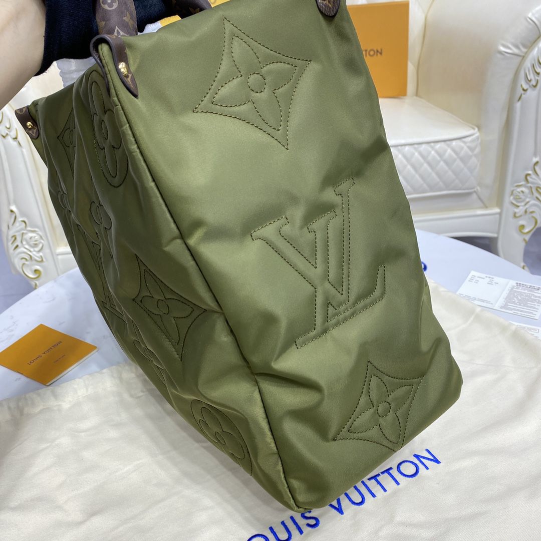 #m59005 l**is V*t*n monogram econyl onthego gm tote bag-green