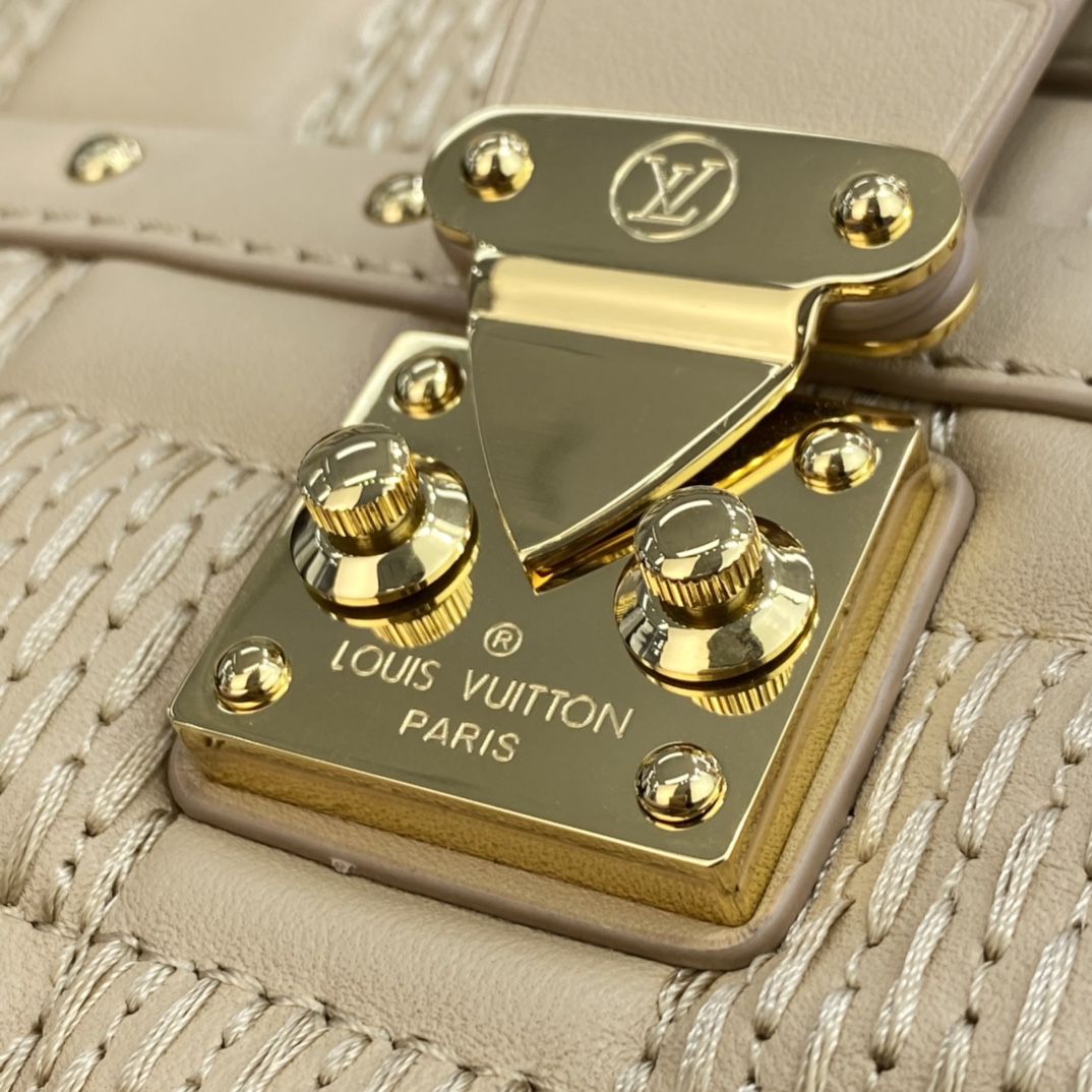 #m59048 l**is V*t*n damier quilt pochette troca