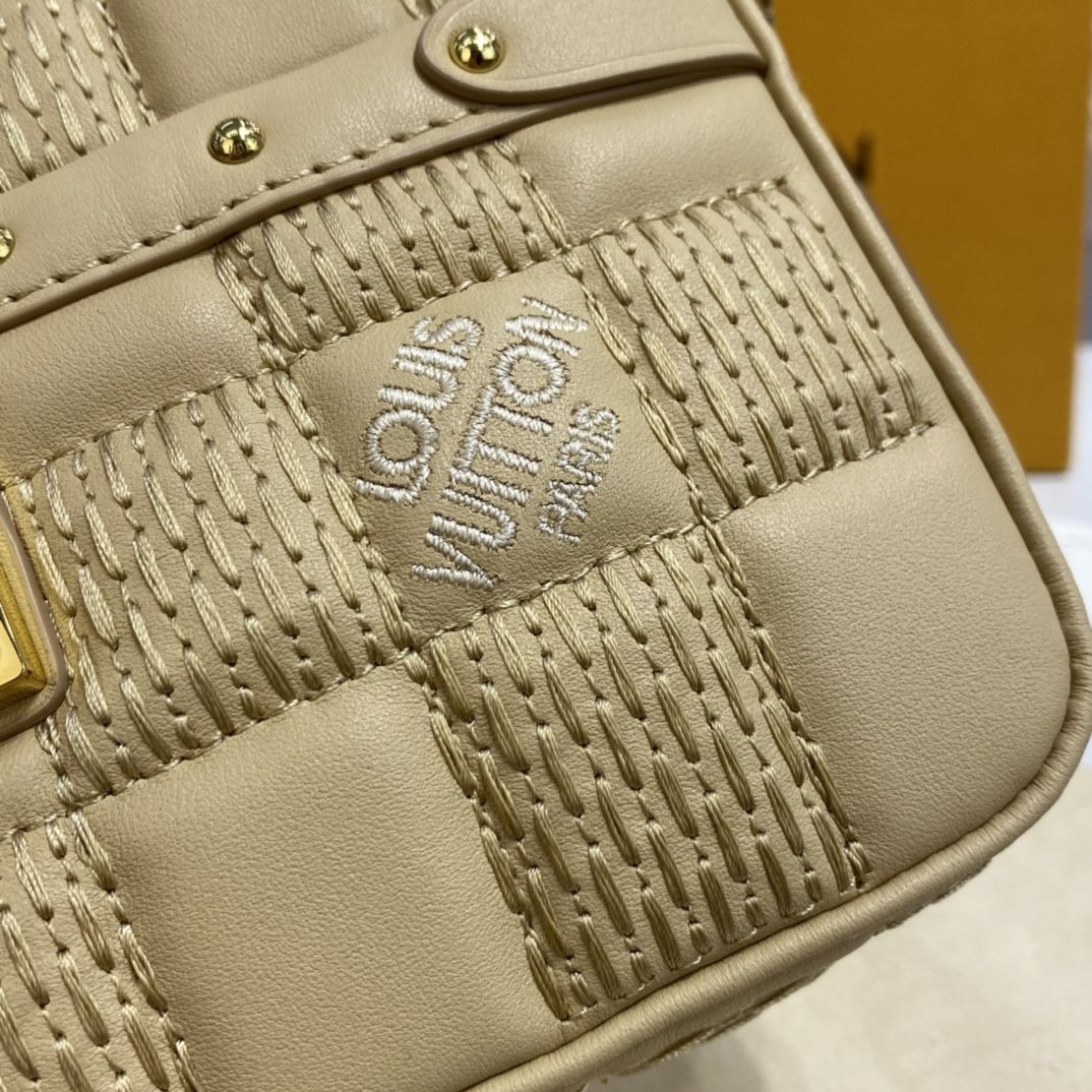 #m59048 l**is V*t*n damier quilt pochette troca