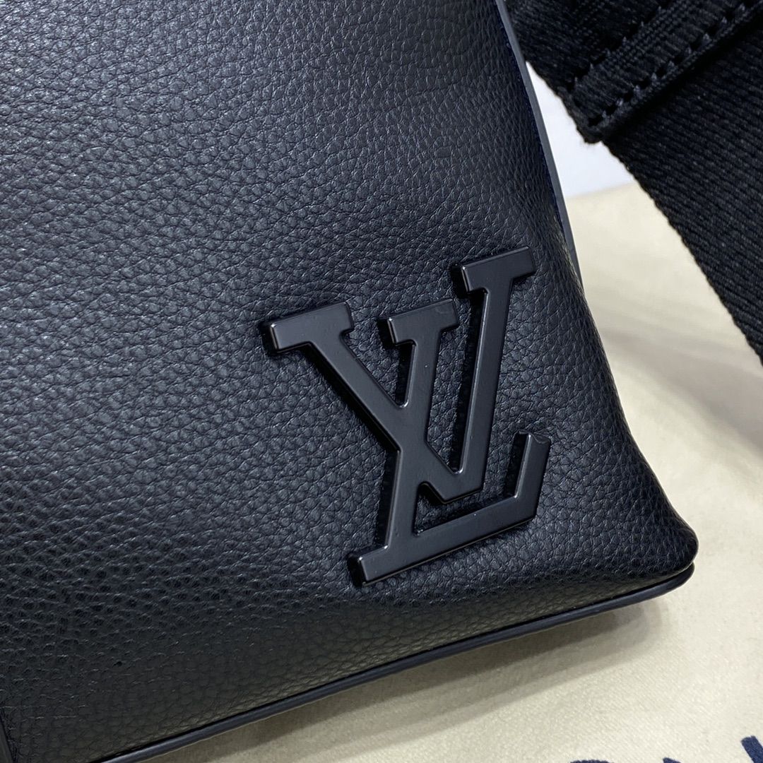 #m59159 l**is V*t*n aerogram briefcase