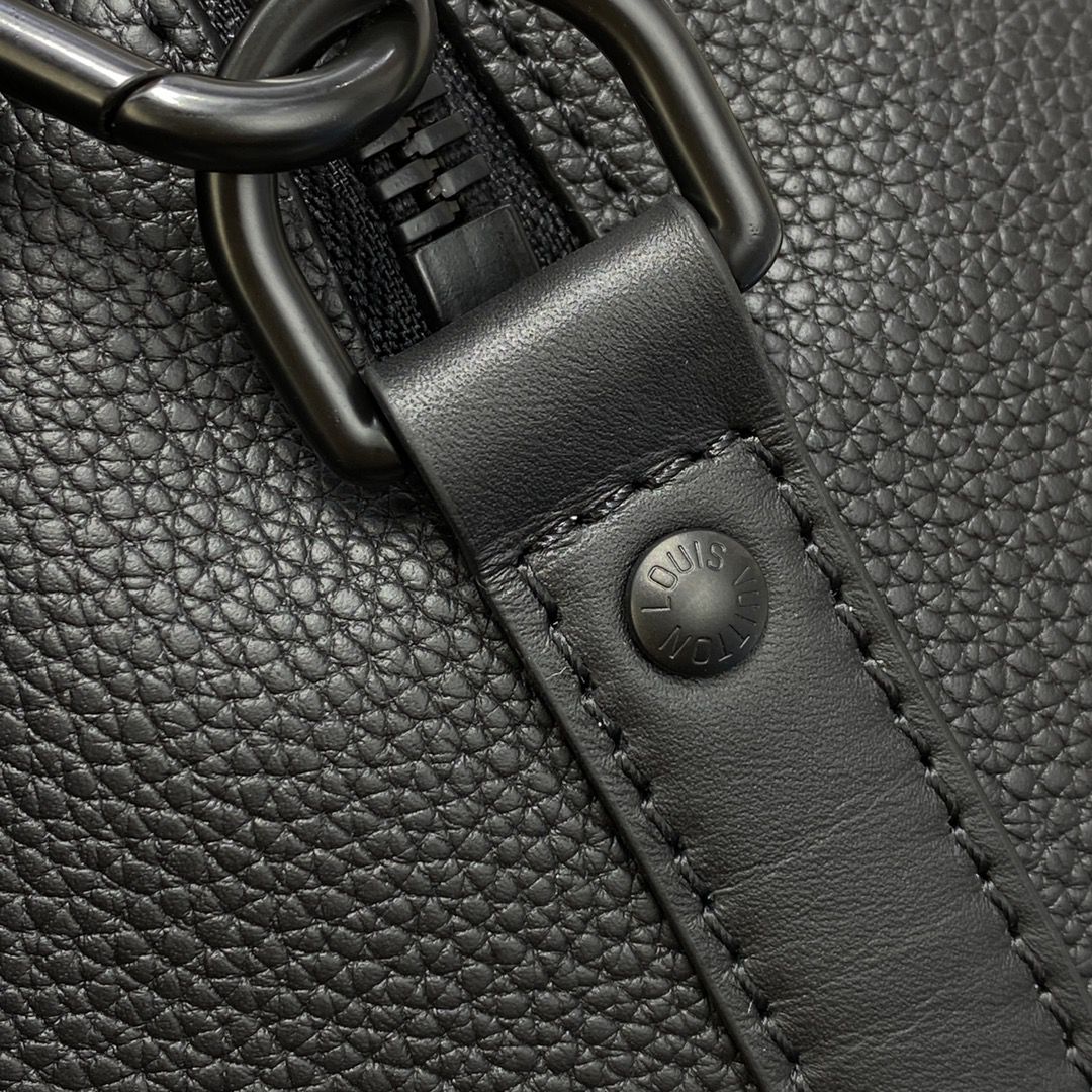 #m59255 l**is V*t*n black aerogram city keepall