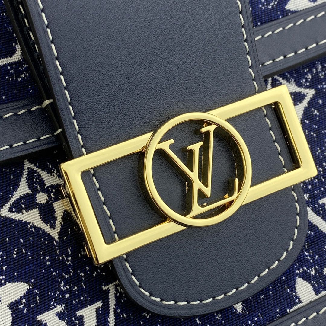 #m59631 l**is V*t*n monogram denim dauphine mm handbag