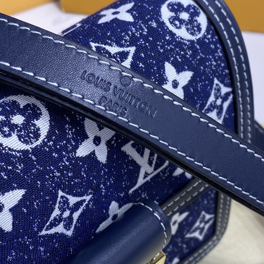 #m59716 l**is V*t*n monogram denim dauphine mini handbag
