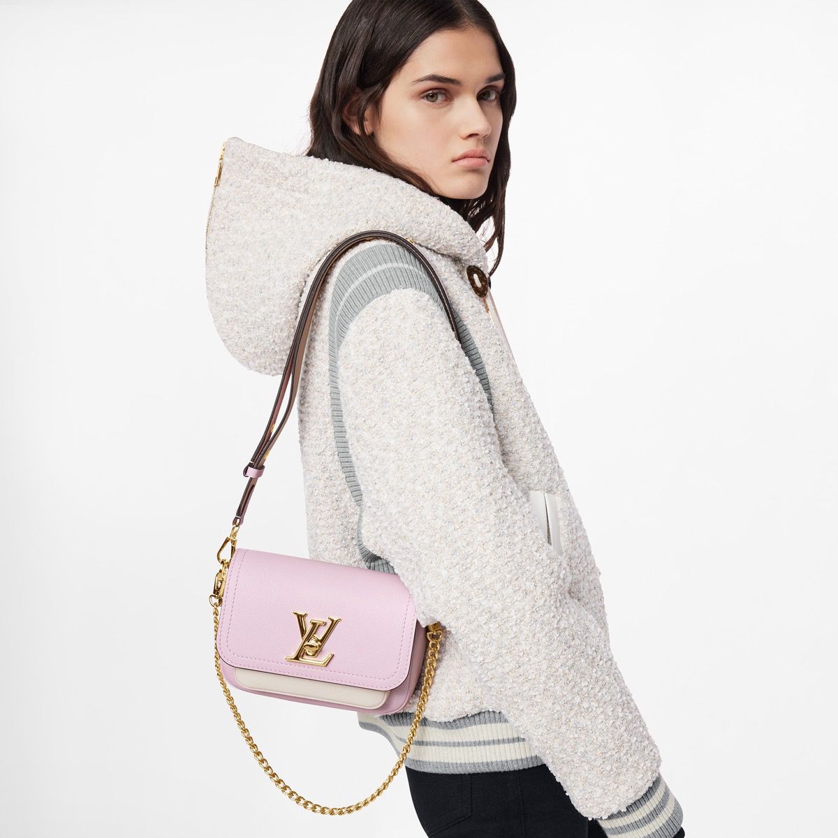 #m59732 l**is V*t*n grained calf leather lockme tender