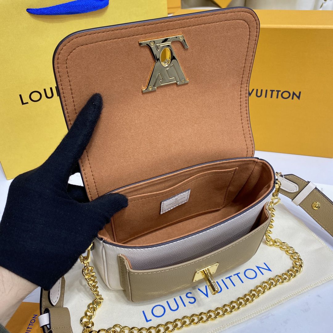 #m59733 l**is V*t*n grained calf leather lockme tender