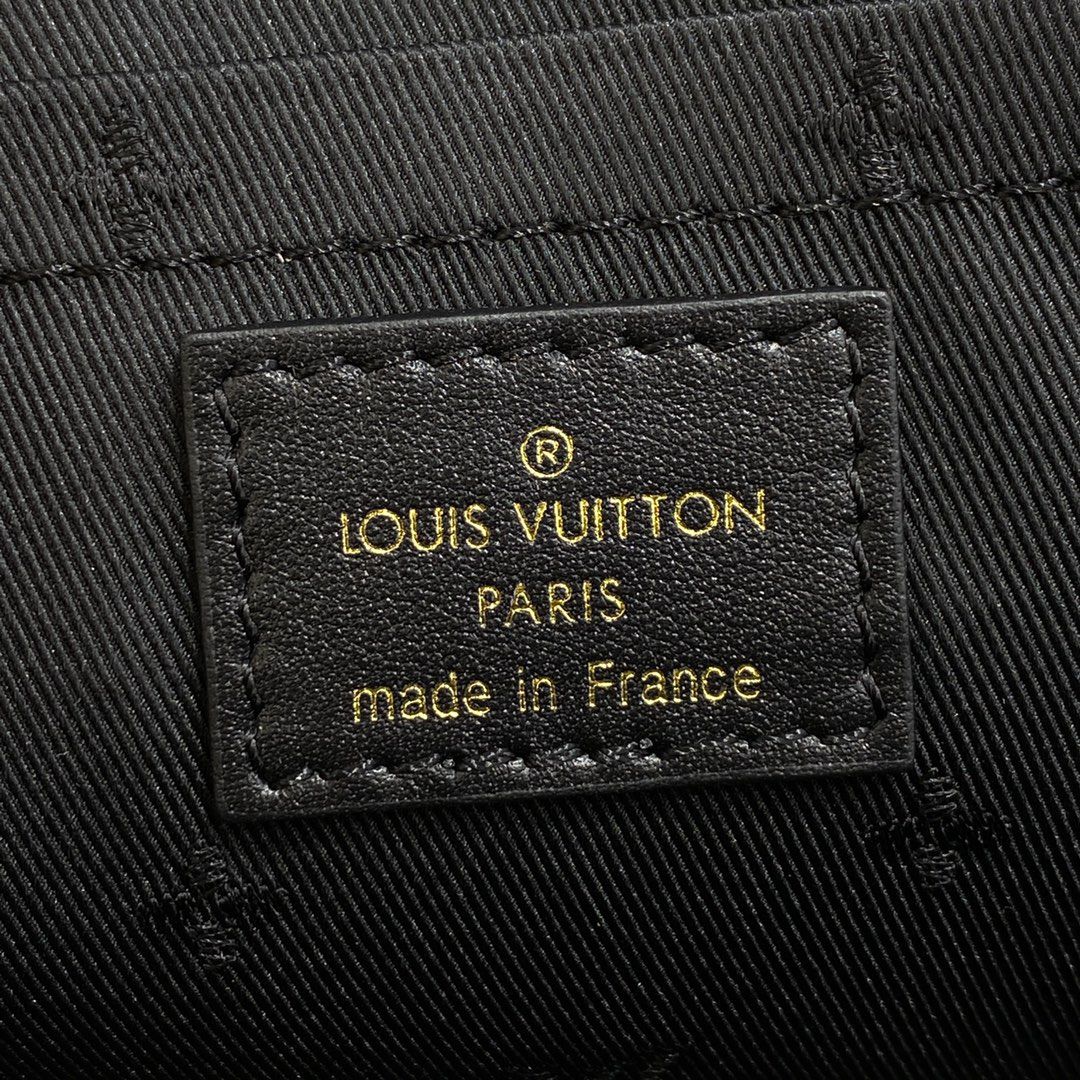 #m59793 l**is V*t*n monogram motif alma bb bag