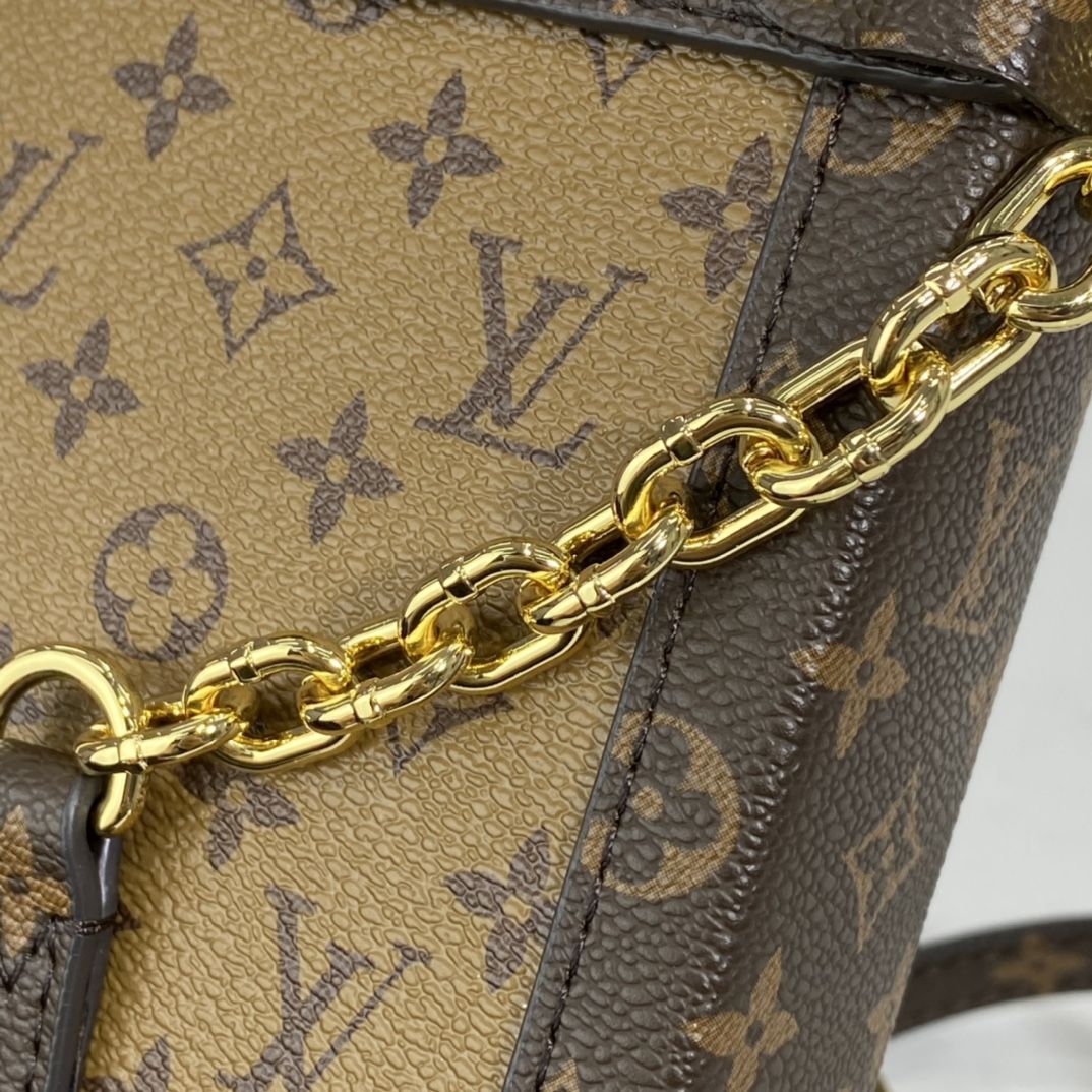 #M63913 Monogram Canvas Vertical Trunk Pochette
