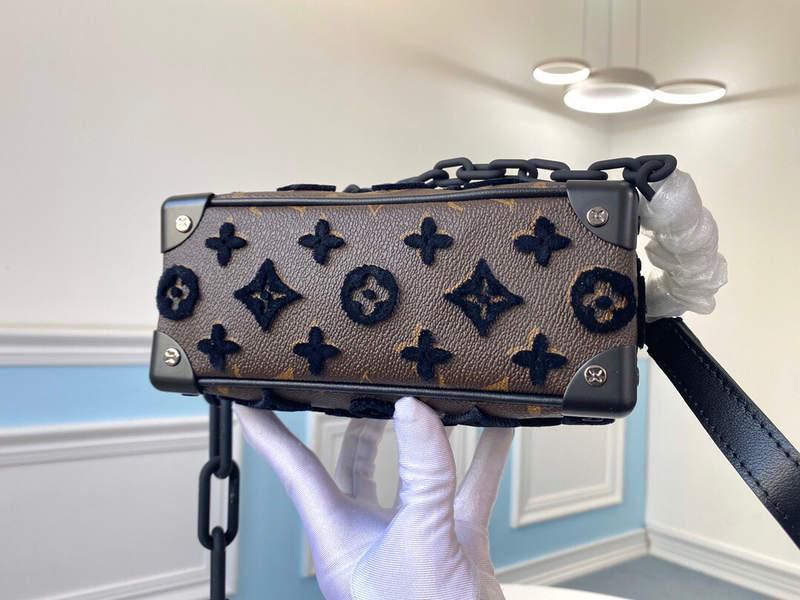 #m68970 l**is V*t*n monogram motif mini soft trunk