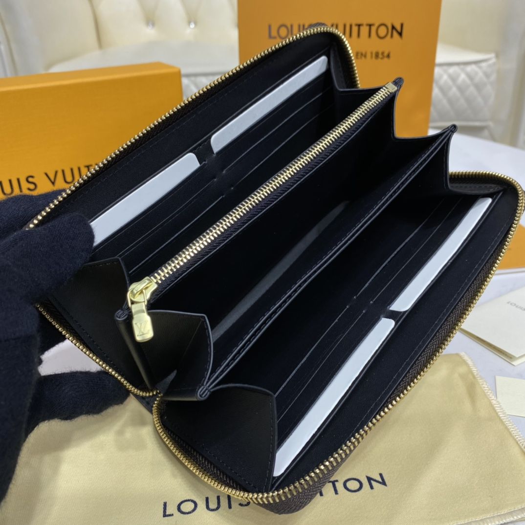 #m69353 l**is V*t*n giant monogram reverse zippy wallet