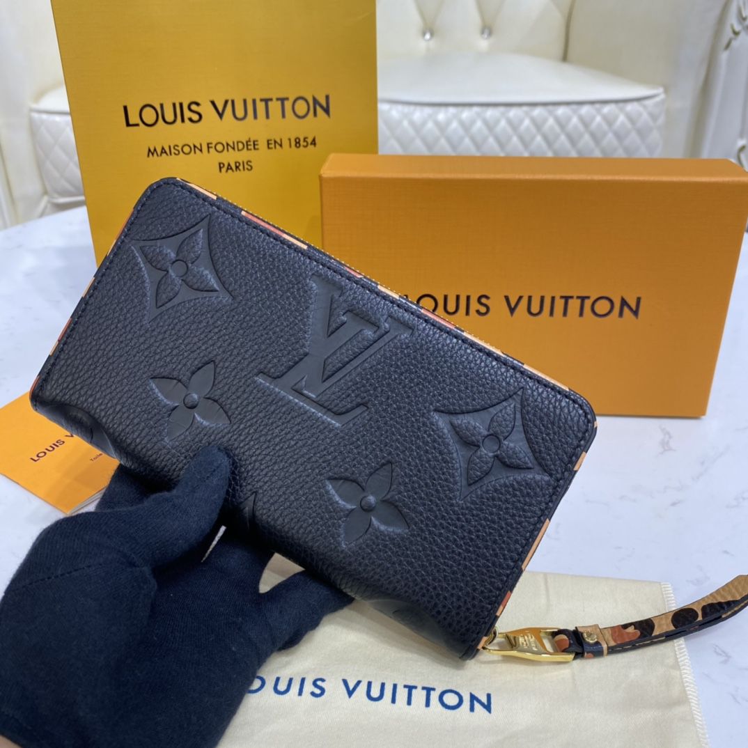 #m80680 l**is V*t*n wild at heart zippy wallet