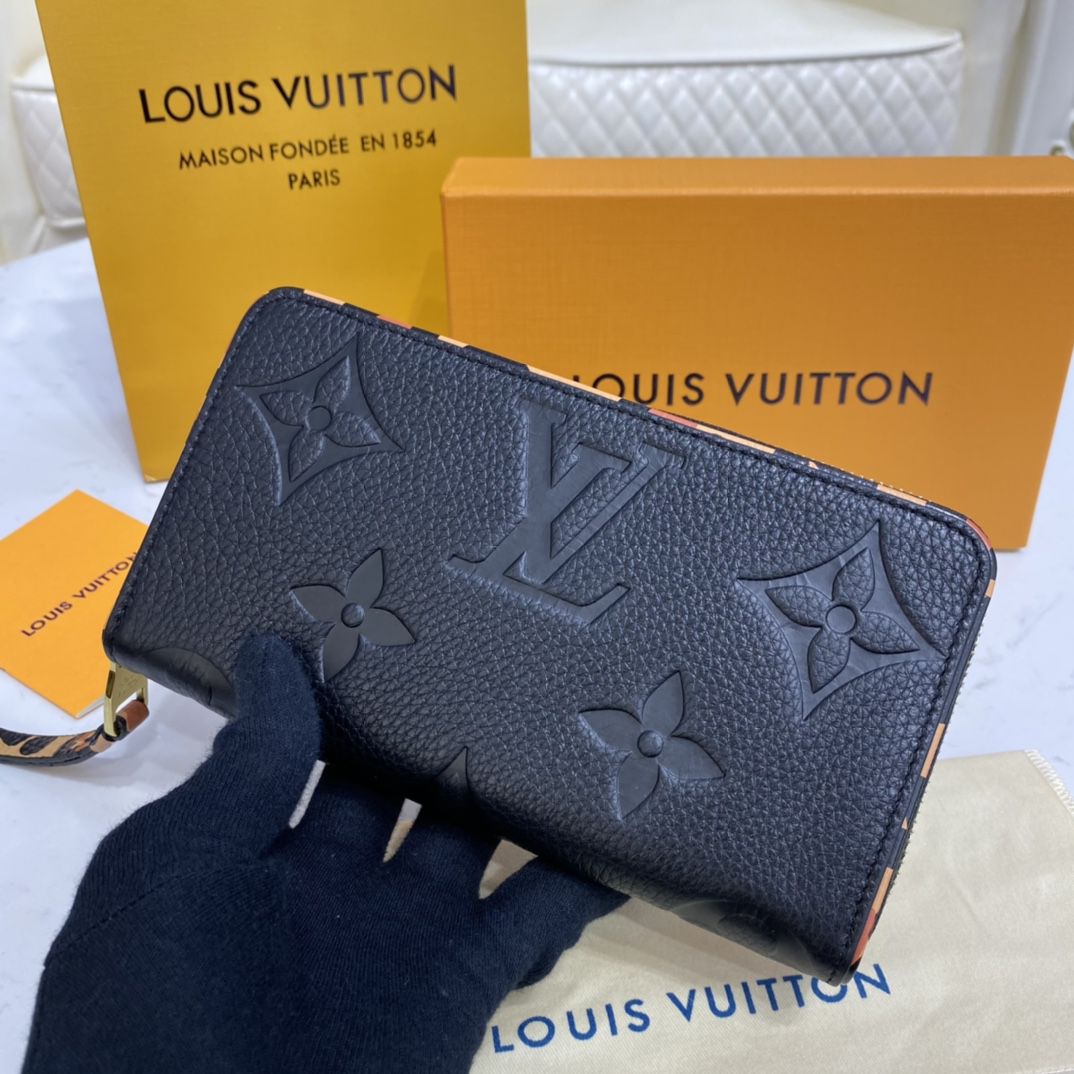 #m80680 l**is V*t*n wild at heart zippy wallet