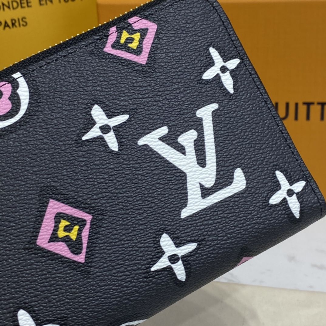 #m80683 l**is V*t*n wild at heart zippy wallet
