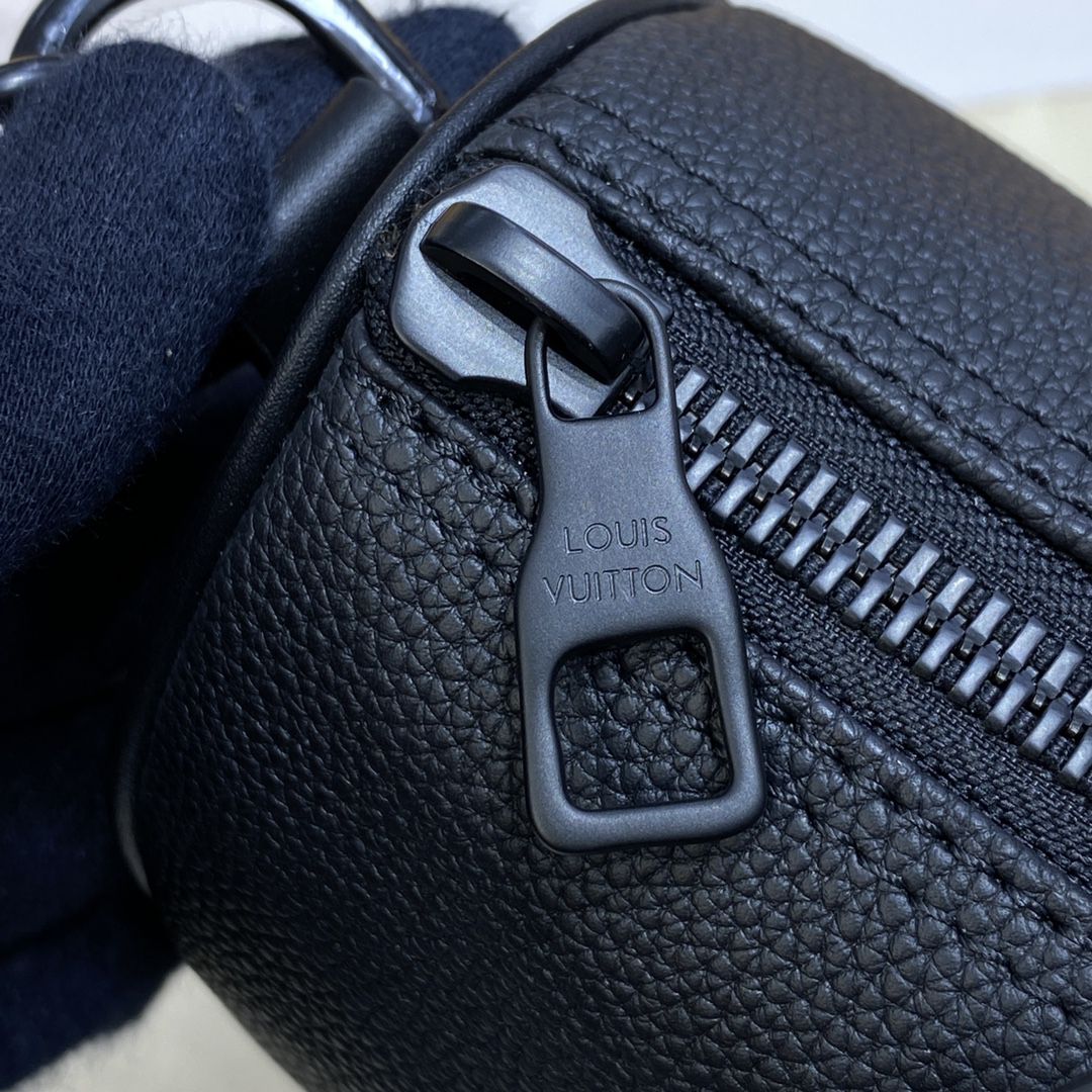 #m80950 l**is V*t*n aerogra keepall xs