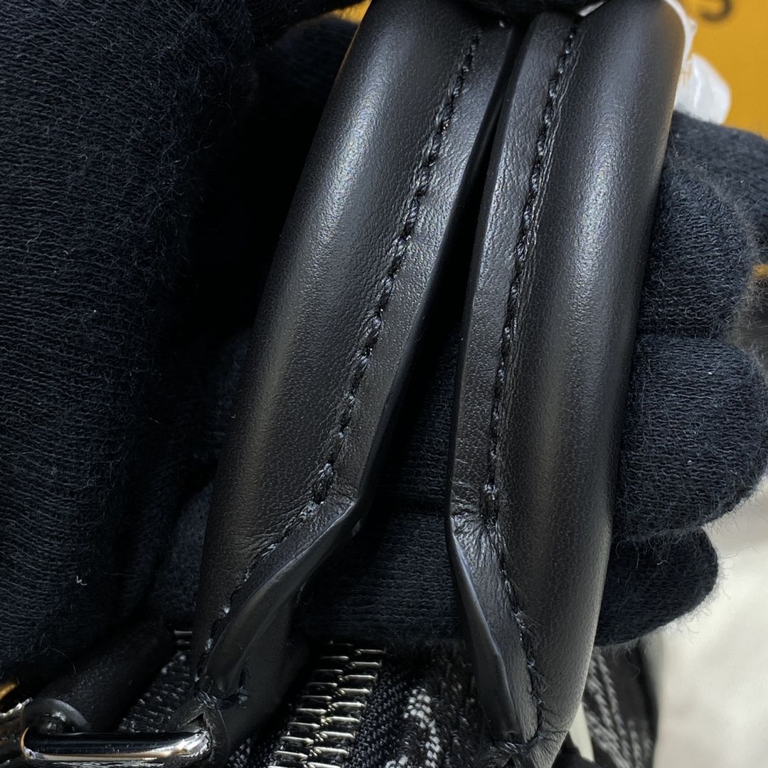 #m81010 l**is V*t*n monogram drip keepall xs