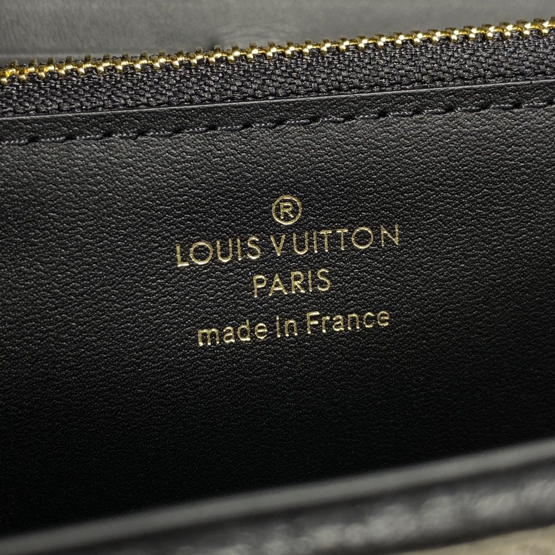 #m81305 l**is V*t*n natural canvas capucines wallet