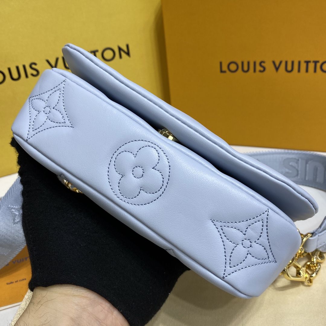 #m81399 l**is V*t*n bubblegram wallet on strap wallet