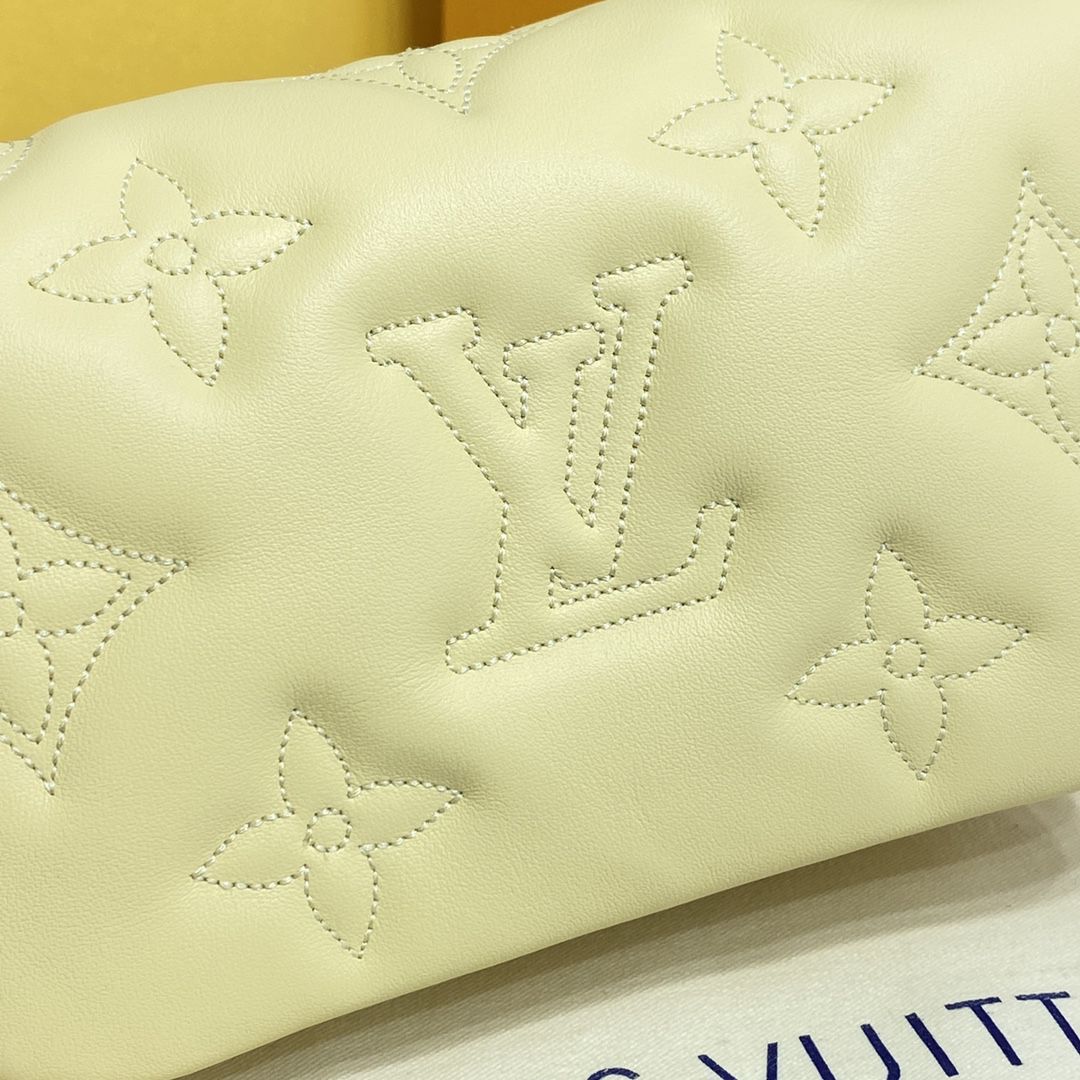 #m81400 l**is V*t*n bubblegram wallet on strap wallet