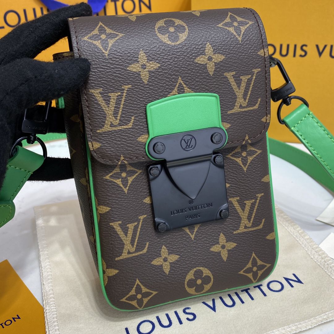 #m81522 l**is V*t*n monogram macassar s-lock vertical wearable wallet-green