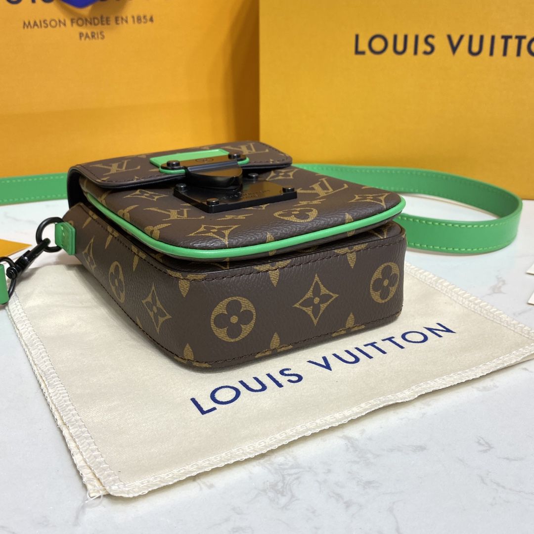 #m81522 l**is V*t*n monogram macassar s-lock vertical wearable wallet-green