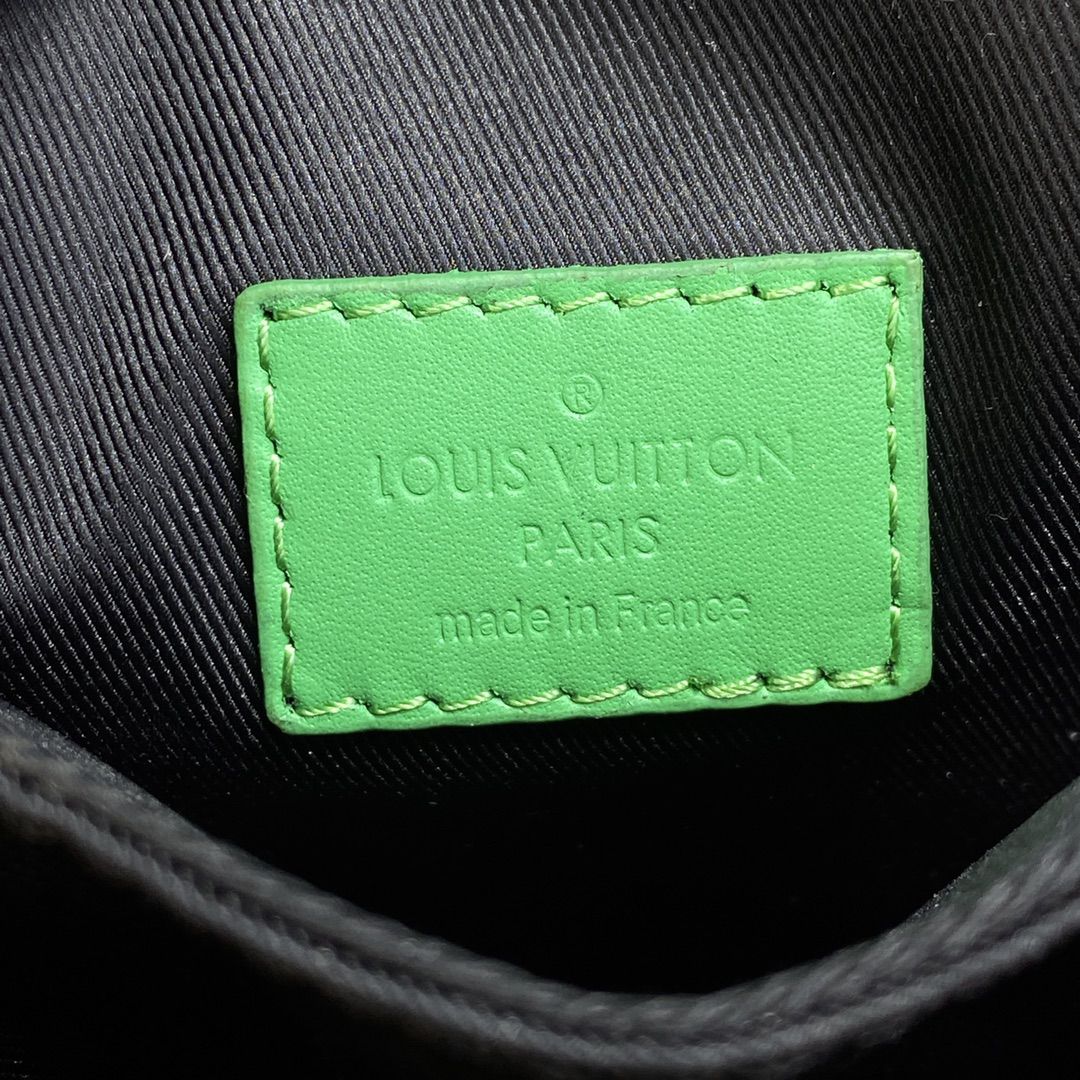 #m81522 l**is V*t*n monogram macassar s-lock vertical wearable wallet-green