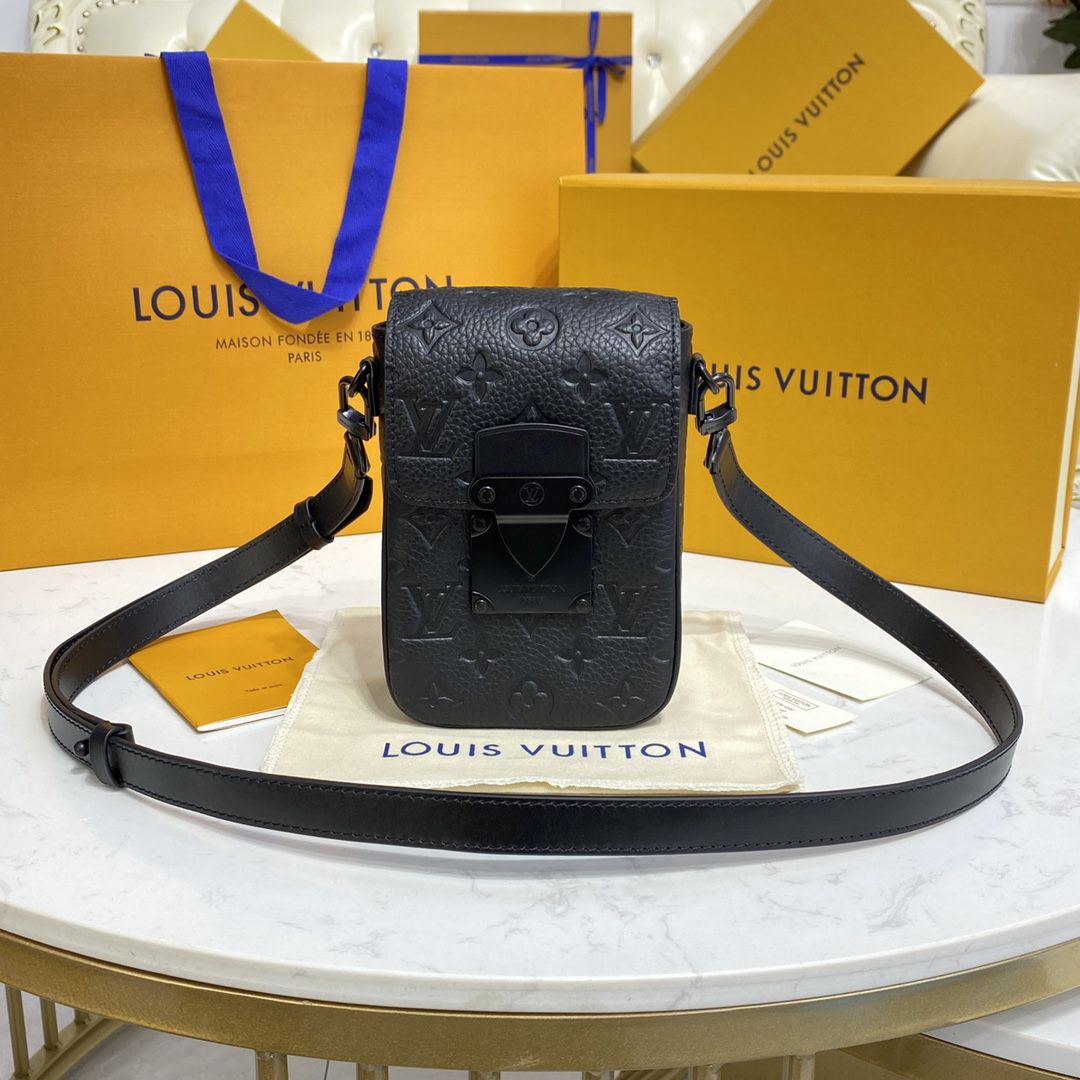 #m81524 l**is V*t*n taurillon monogram s-lock vertical wearable wallet