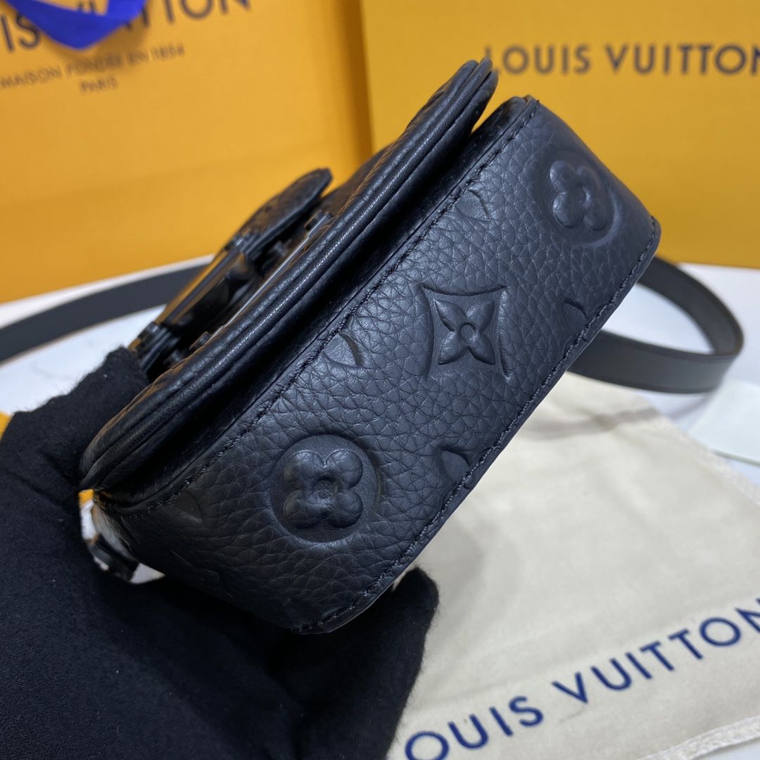 #m81524 l**is V*t*n taurillon monogram s-lock vertical wearable wallet