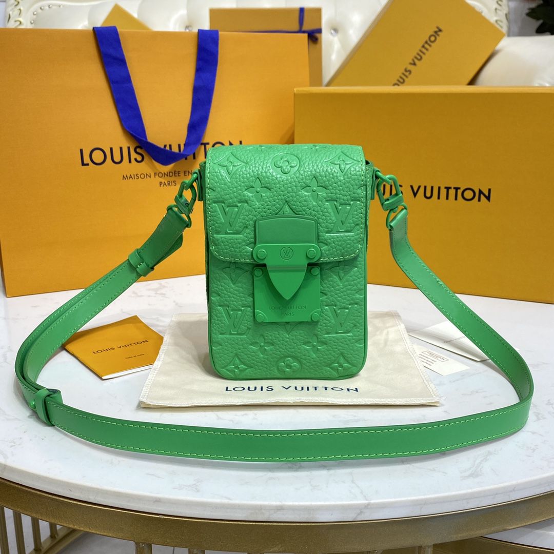 #m81525 l**is V*t*n taurillon monogram s-lock vertical wearable wallet
