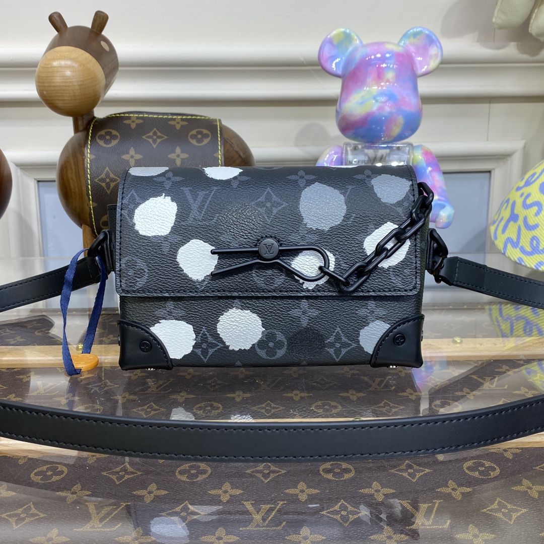 #m81935 l**is V*t*n x yayoi kusama lv x yk steamer wearable wallet
