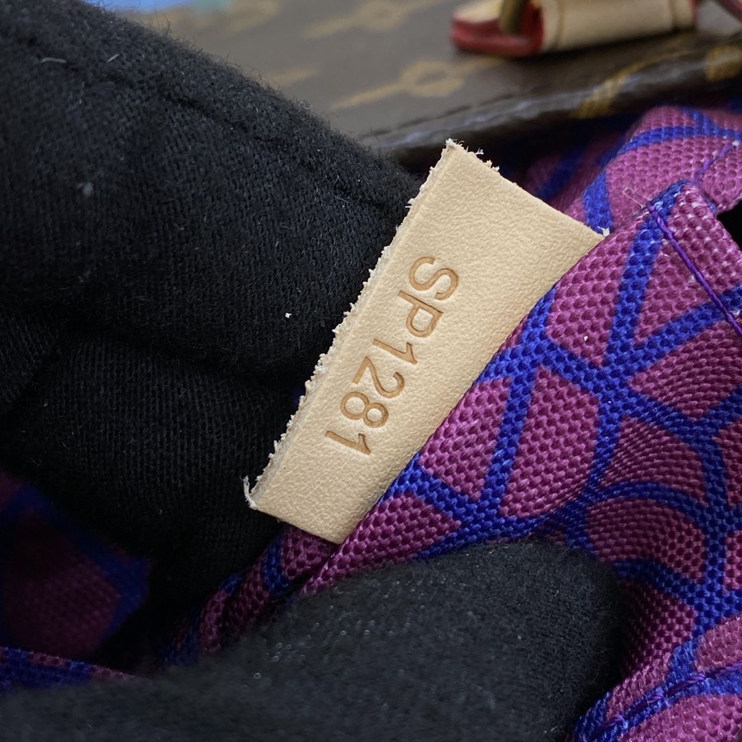 #m82112 l**is V*t*n lv x yk petit sac plat