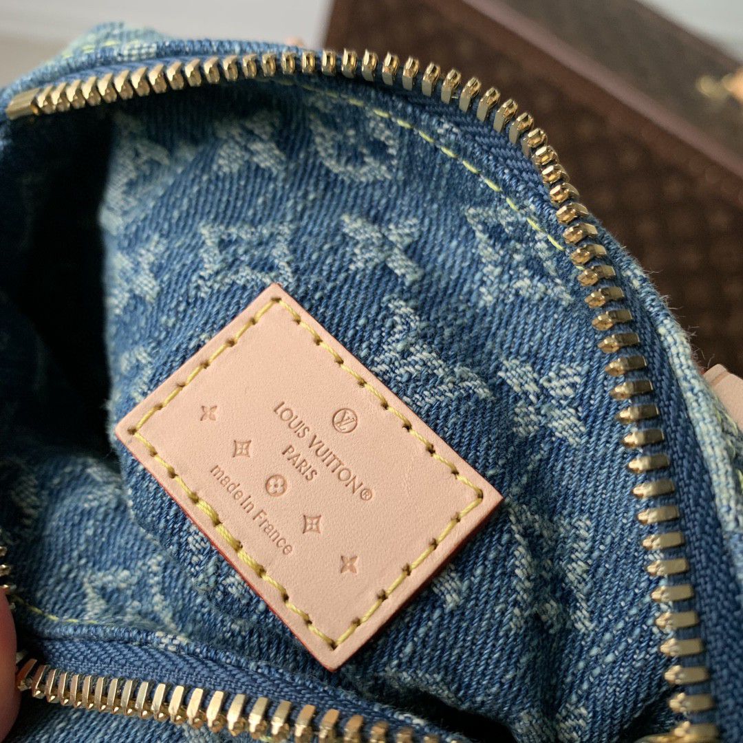 m82950 l**is V*t*n monogram denim nano speedy handbag