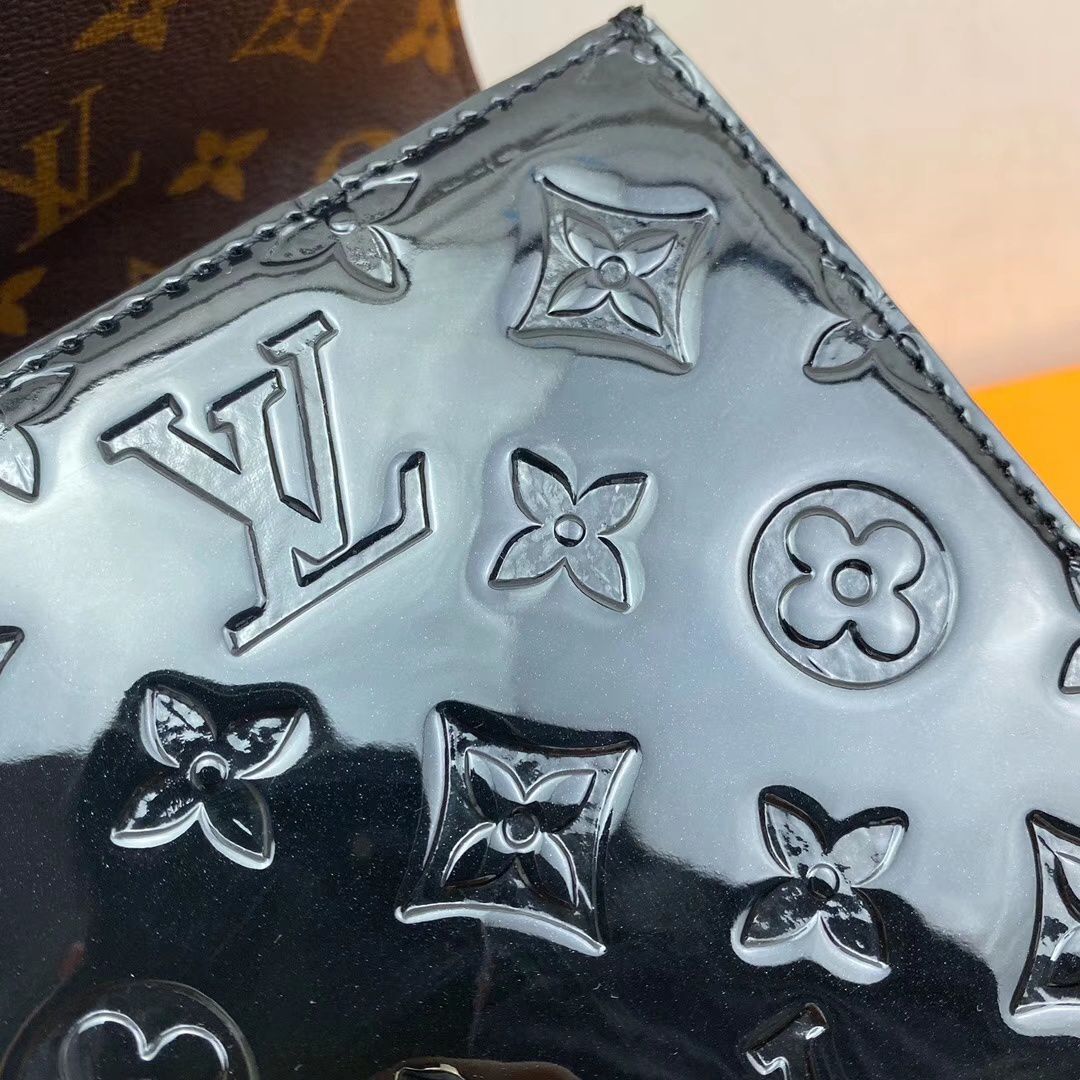 #m90516 l**is V*t*n lv wynwood chain bag-black
