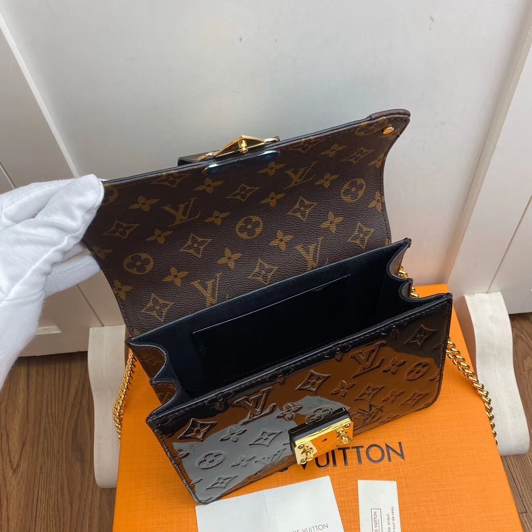 #m90516 l**is V*t*n lv wynwood chain bag-black