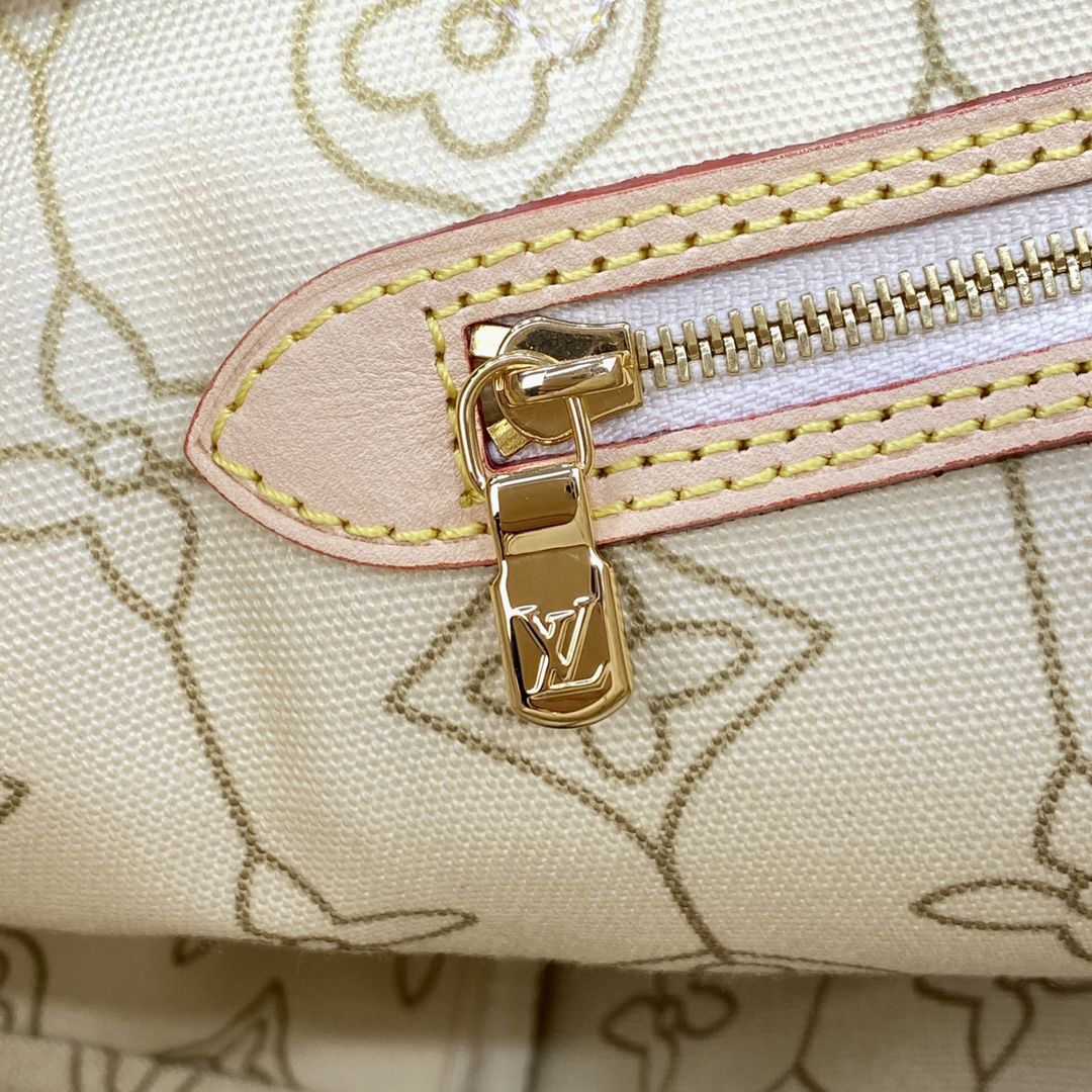#n40471 l**is V*t*n damier azur neverfull mm tote bag